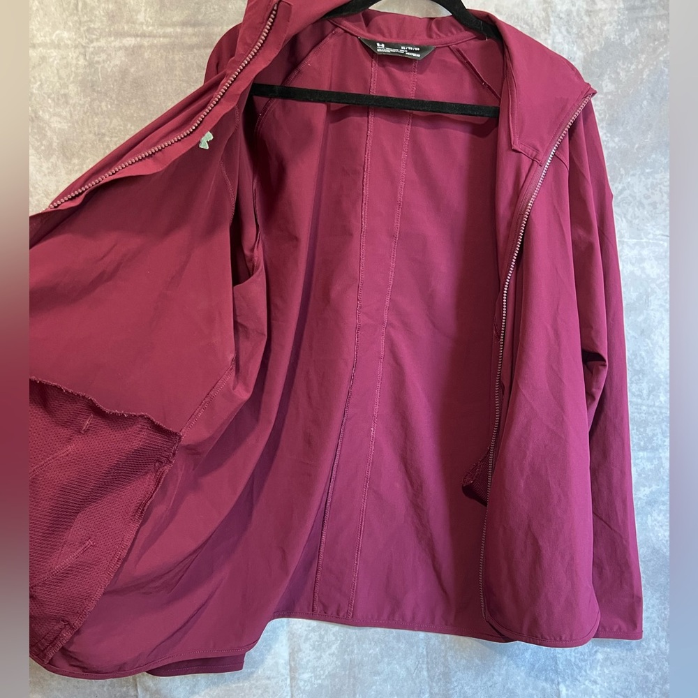 Under Armour Jacket - image 5